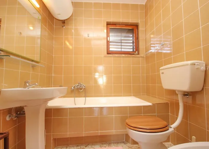 Apartment Apartments By The Sea Pag - 9355 Pag Town