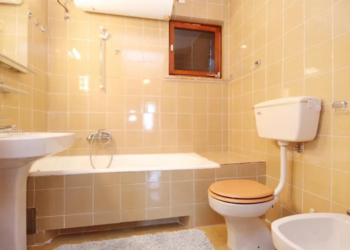 Apartment Apartments By The Sea Pag - 9355 Pag Town