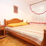Apartments By The Sea Pag - 9355 Pag Town