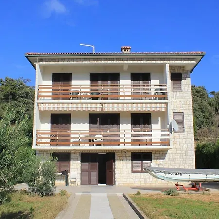 Apartments By The Sea Pag - 9355 Lägenhet