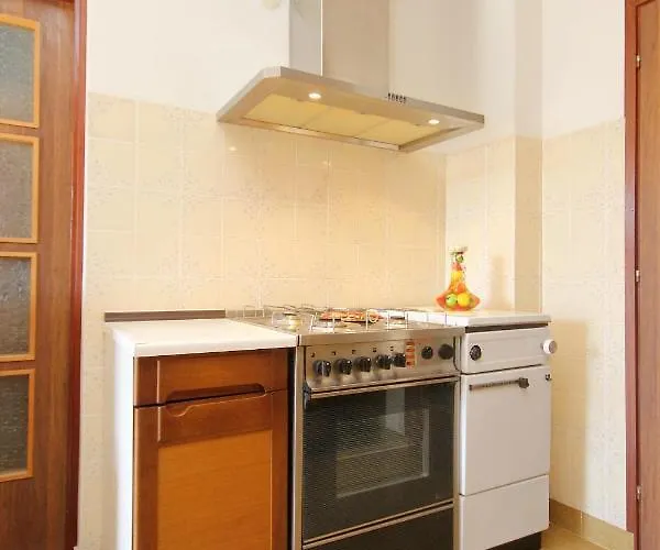 Apartments By The Sea Pag - 9355